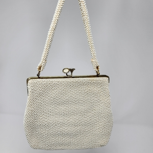 Vintage‎ White Beaded Clasp Handbag